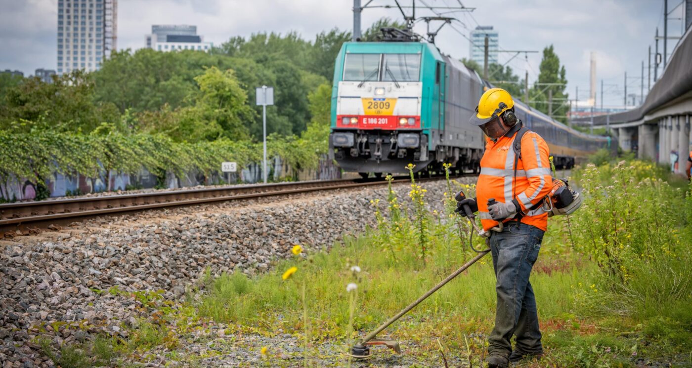 werken langs het spoor Verheij